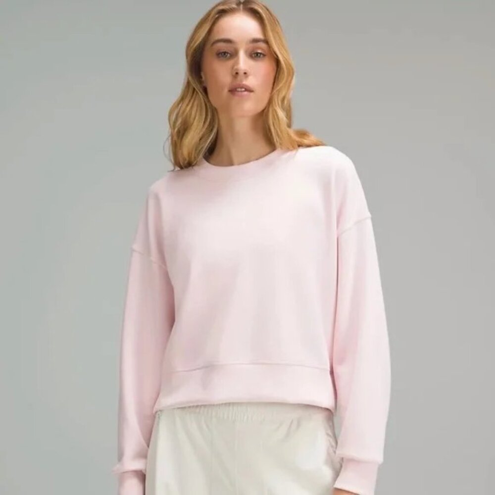 🌟 LULULEMON SOFTSTREME PERFECTLY OVERSIZED CROPPED CREW NWT 🌟